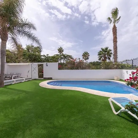 4 Harmonia Beautiful And Luxury Holiday home